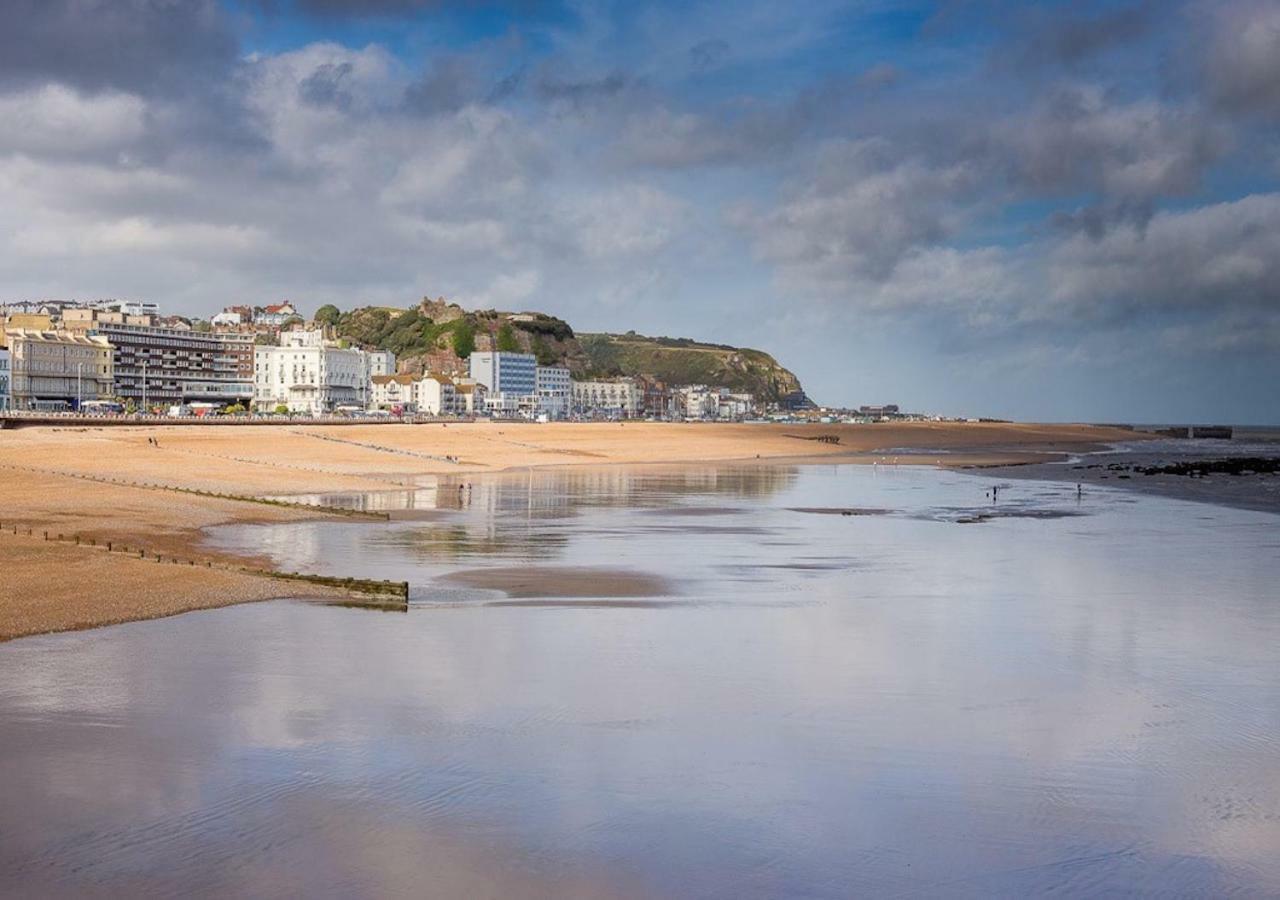 Modern House In Central St Leonards Hastings Bagian luar foto
